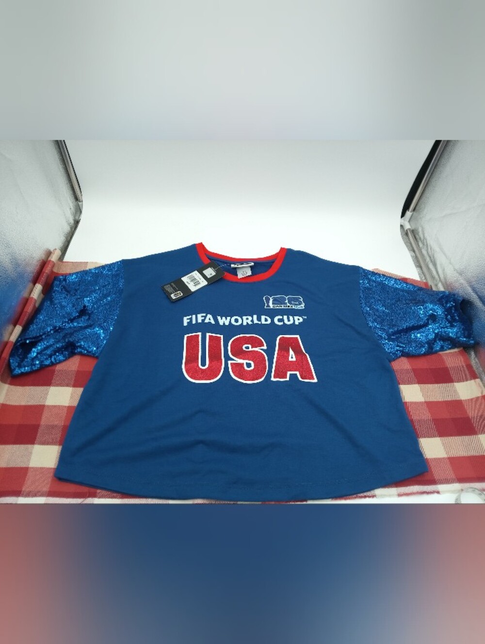 Women's USA FIFA Tshirt Size Large NWT